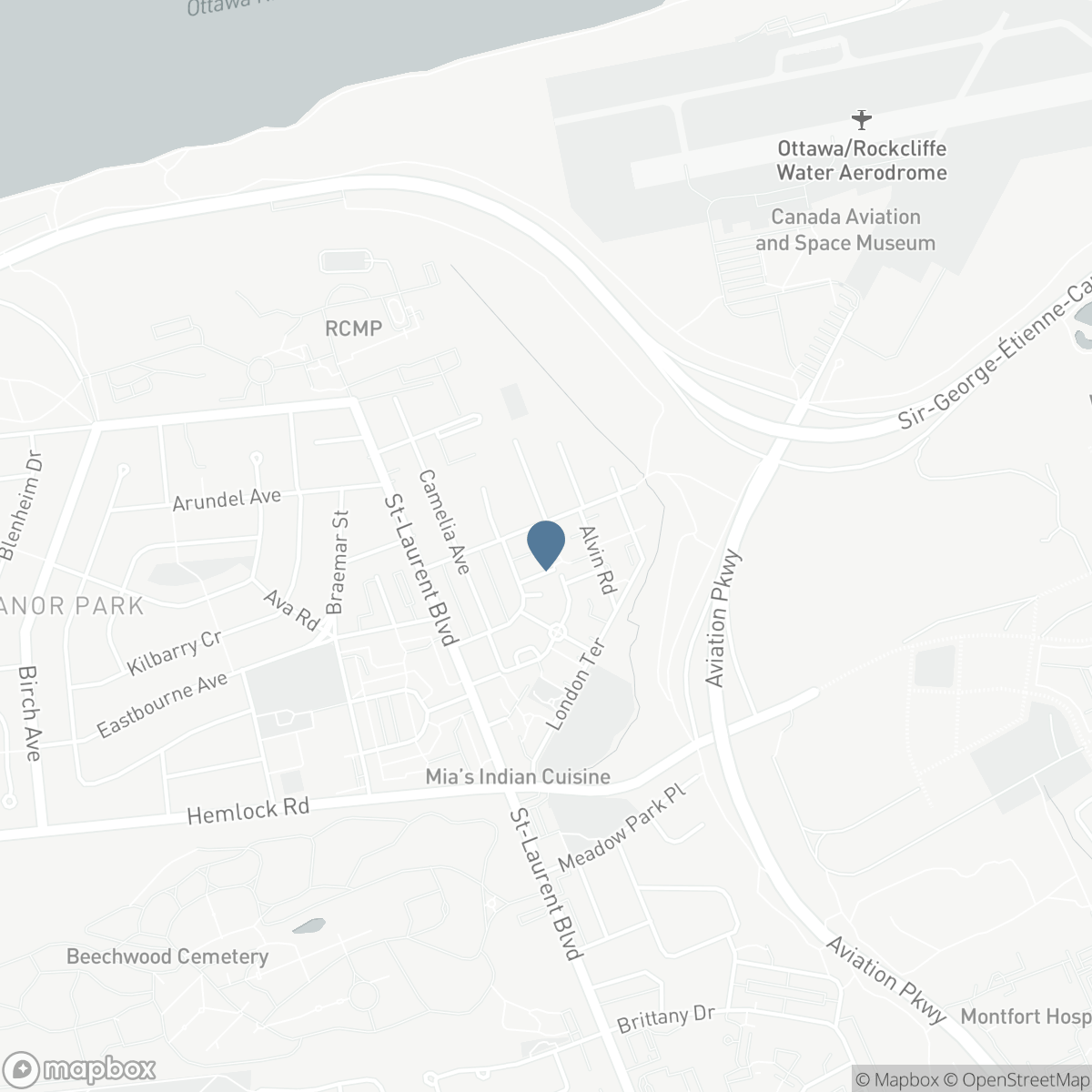 8 BLUE MOON PRIVATE, Ottawa, Ontario K1K 4K6